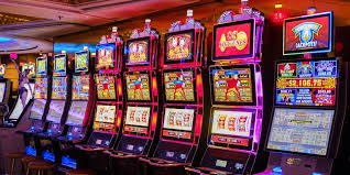 Người chơi đang thưởng thức trải nghiệm cá cược thể thao và casino tại gavip999 thiết kế trên nền giao diện hiện đại